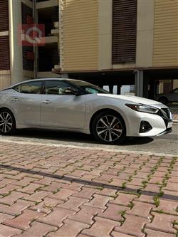 نيسان ماكسيما